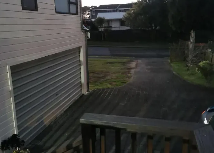 Private Lakeview Loft With Cinema * Rotorua